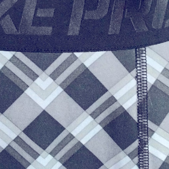 Nike Pro Dri Fit Leggings M HyperWarm Thermal - Picture 4 of 5